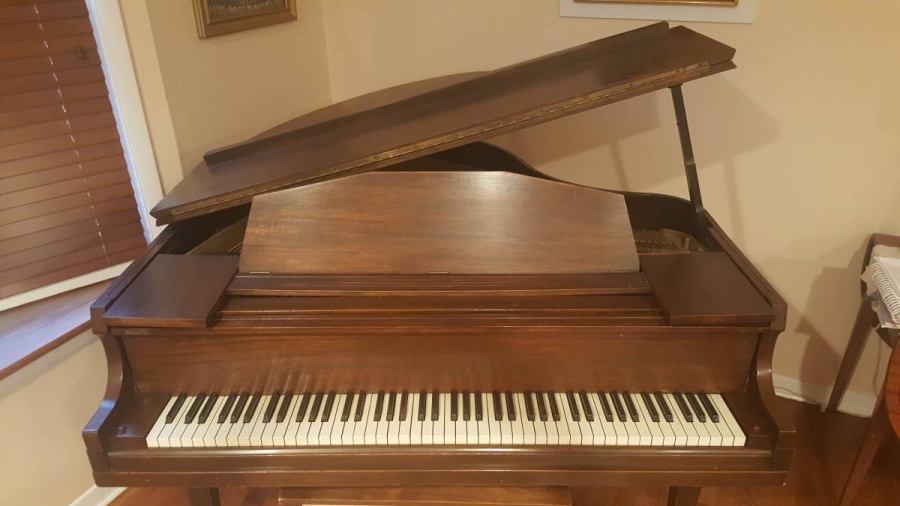 5 Baby Grand Piano Richmond Image 5