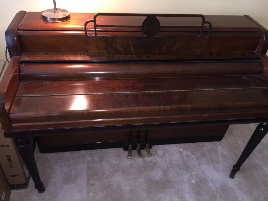 Wurlitzer Upright Classic Built in the 1940s 1 Owner Image 3
