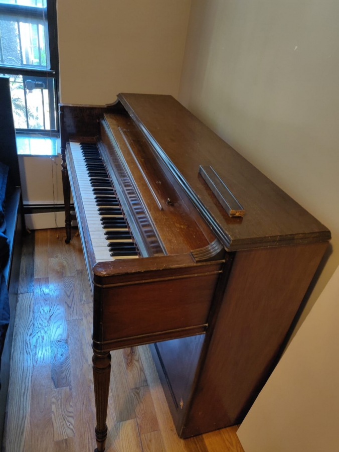 Free Upright Piano BROOKLYN Pick up only Image 1