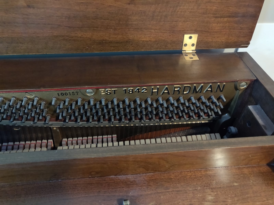 Free Upright Piano BROOKLYN Pick up only Image 3