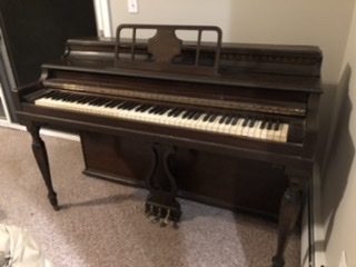 Sterling Spinet Piano Image 1