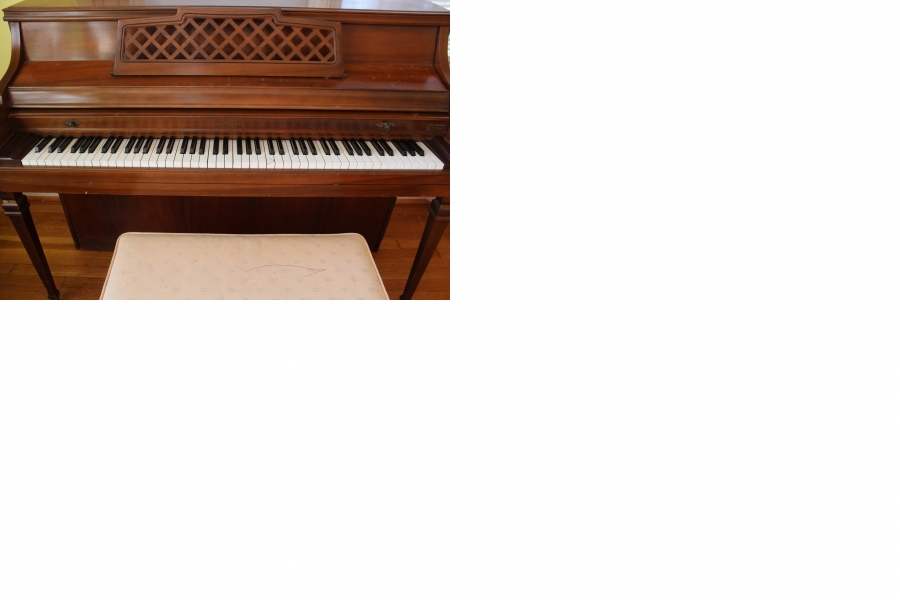 KIMBALL UPRIGHT PIANO Image 2