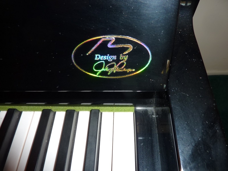 Young Change Studio Piano Pramberger Series Image 2