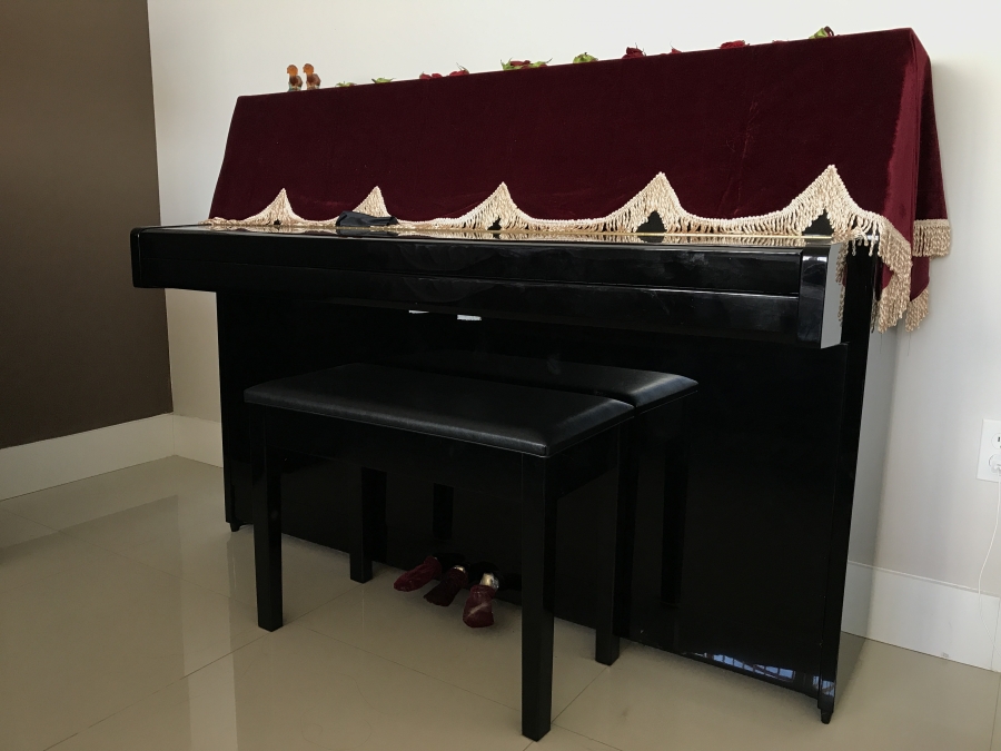 Yamaha B1 Piano Black with Bench Image 1