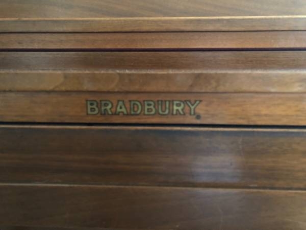 Bradbury upright piano good condition 400 Image 1