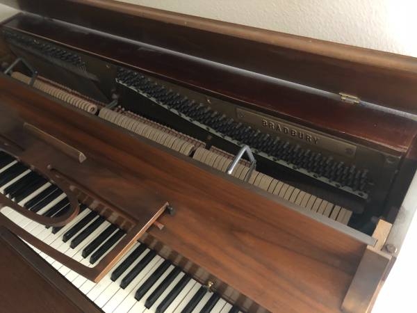 Bradbury upright piano good condition 400 Image 2