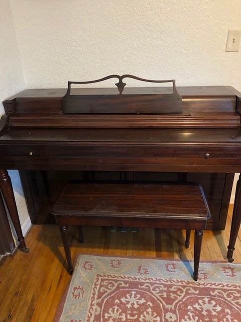 Wurlitzer Piano Image 1