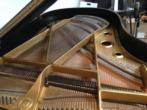 Yamaha G2 Grand Piano Image 2