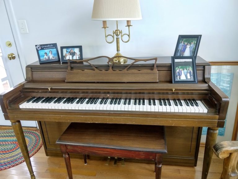 Piano front 768x576